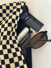 Load image into Gallery viewer, Zip Pouches Vitra