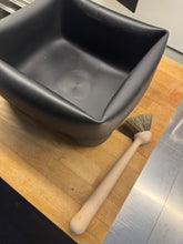 Load image into Gallery viewer, Washing-up Bowl & Brush Red