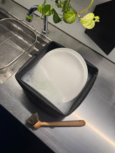 Load image into Gallery viewer, Washing-up Bowl & Brush Red