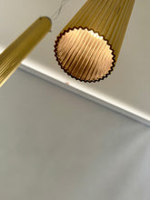 Load image into Gallery viewer, Riffly Suspension light