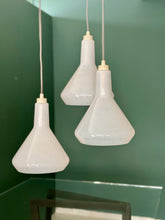 Load image into Gallery viewer, Drop Top Lamp