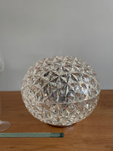 Load image into Gallery viewer, Planet table Lamp