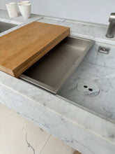 Load image into Gallery viewer, Dolmen Kitchen