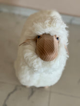Load image into Gallery viewer, Sheep White Fur