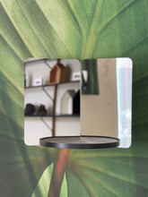 Load image into Gallery viewer, 124 Degre Mirror
