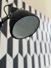 Load image into Gallery viewer, Applique Gras 304 XL Outdoor