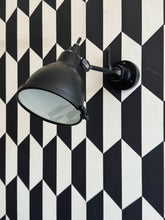 Load image into Gallery viewer, Applique Gras 304 XL Outdoor