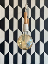 Load image into Gallery viewer, Wireless Lamp