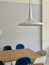 Load image into Gallery viewer, Suspension Tulip