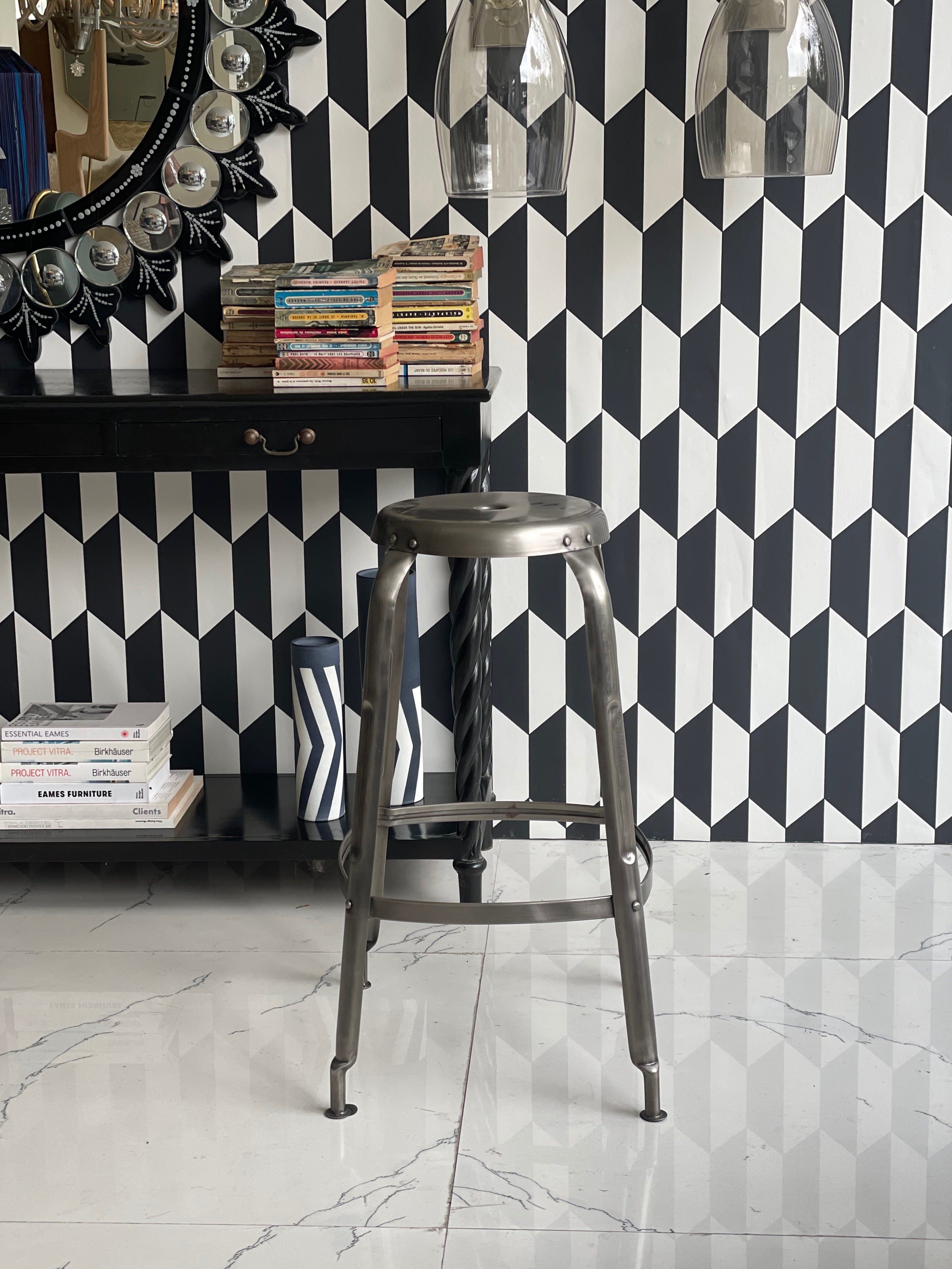 Define Bar Stool Vivre_Beirut