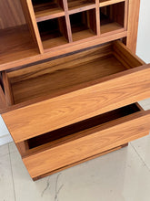 Load image into Gallery viewer, Wine Unit Cru