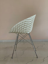 Load image into Gallery viewer, Smatrik White Armchair