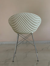 Load image into Gallery viewer, Smatrik White Armchair