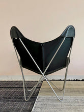 Load image into Gallery viewer, Fauteuil AA Black Leather