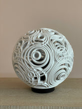 Load image into Gallery viewer, Vogue Diffuser White