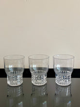 Load image into Gallery viewer, Trama Wine Glass