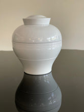 Load image into Gallery viewer, Yuan Osorio