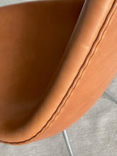 Load image into Gallery viewer, Drop Chair Leather