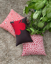 Load image into Gallery viewer, Outdoor Cushions (set of 3)
