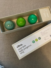 Load image into Gallery viewer, Coat Dots