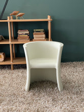 Load image into Gallery viewer, Trioli Chair