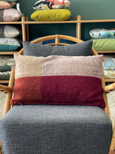 Load image into Gallery viewer, Nobsa Cushion Rumba Red
