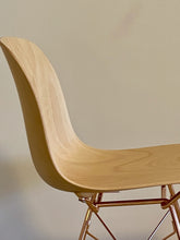 Load image into Gallery viewer, Troy Chair wireframe / Wood