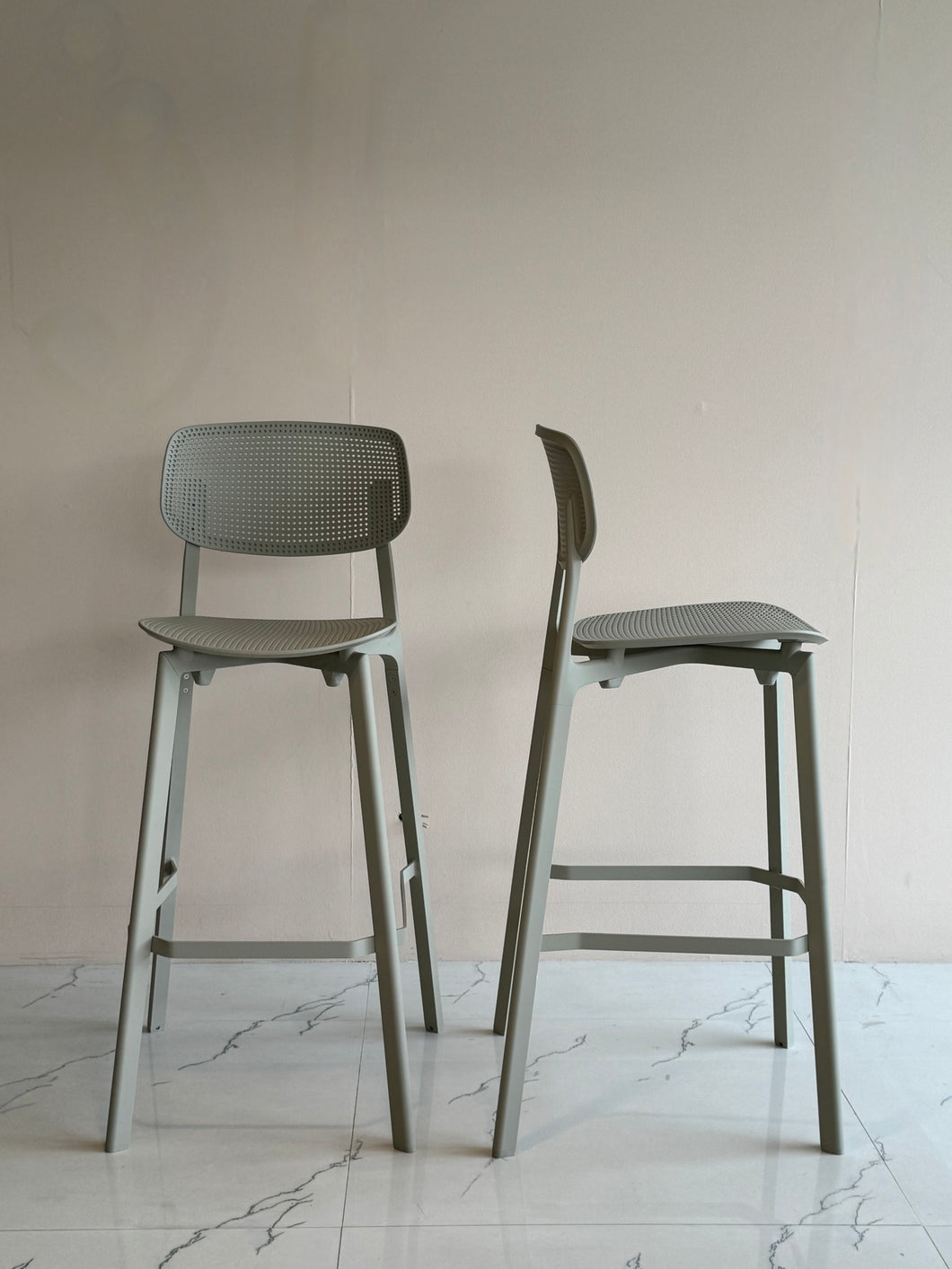 Colander Stool