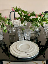 Load image into Gallery viewer, A table Plates (set of 6)
