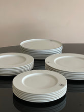 Load image into Gallery viewer, A table Plates (set of 6)
