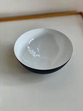Load image into Gallery viewer, Krenit Bowl 16 cm
