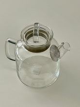 Load image into Gallery viewer, Transparent Glass Teapot
