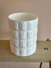 Load image into Gallery viewer, Matelassé Vase White
