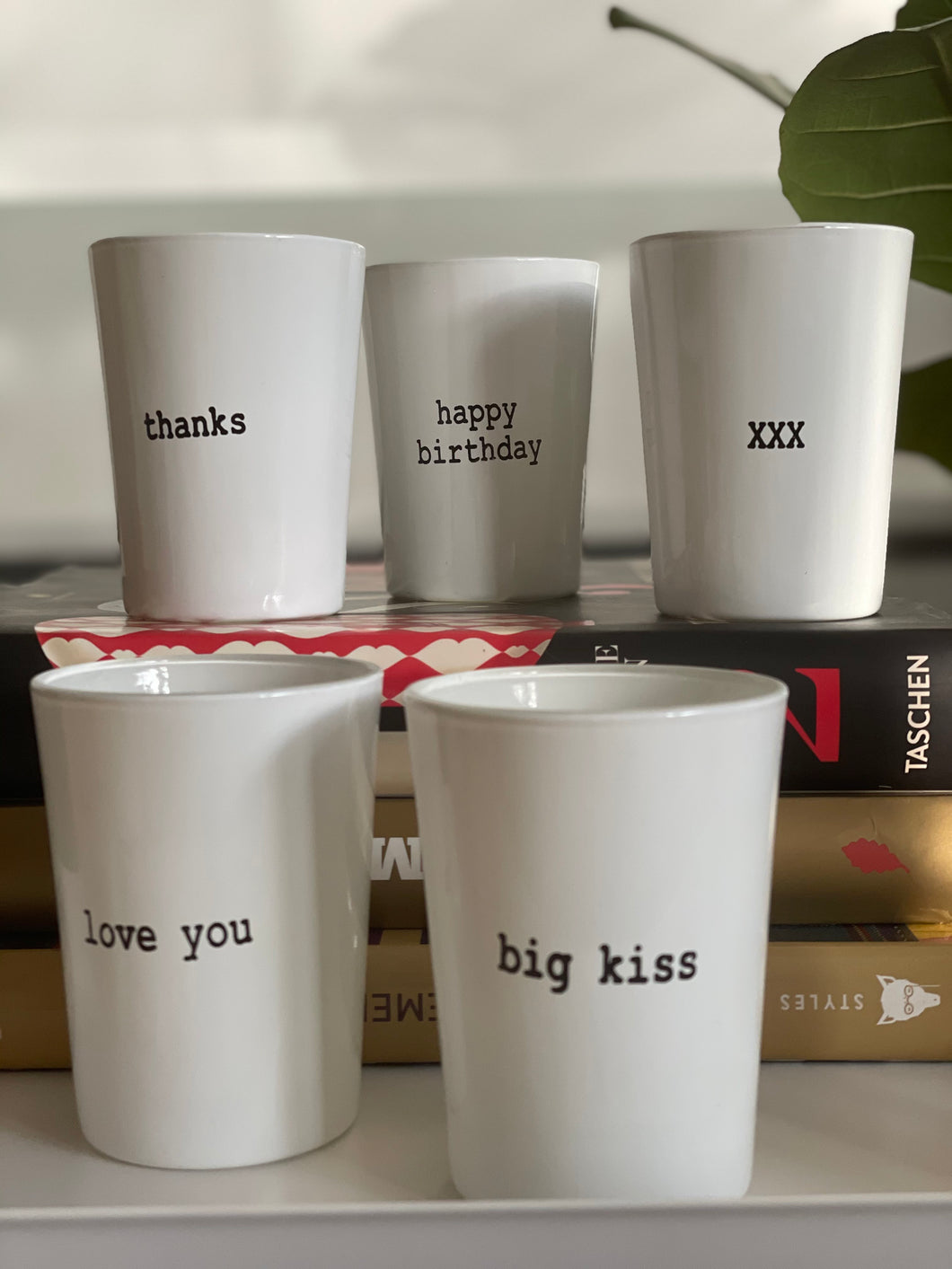 Feeling Big Tea Light. (set of 5)