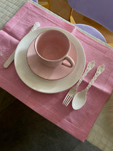 Load image into Gallery viewer, Linen Placemat. (set of 6)
