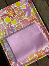 Load image into Gallery viewer, Linen Placemat. (set of 6)
