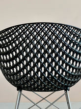 Load image into Gallery viewer, Smatrik  Armchair
