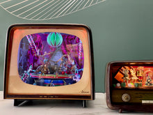 Load image into Gallery viewer, Vintage TV with Christmas Decoration Large
