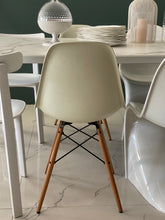 Load image into Gallery viewer, Eames FiberGlass Side Chair DSW ( Maple/ Eames Parchement)
