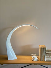 Load image into Gallery viewer, Taj Lamp White
