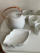 Load image into Gallery viewer, Porcelain Leaf (set of 6)

