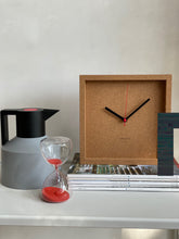 Load image into Gallery viewer, Hourglass 5 Minutes Red
