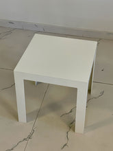 Load image into Gallery viewer, Jolly Table White
