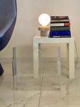 Load image into Gallery viewer, Jolly Table White
