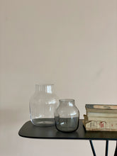 Load image into Gallery viewer, Silent Vase Clear L
