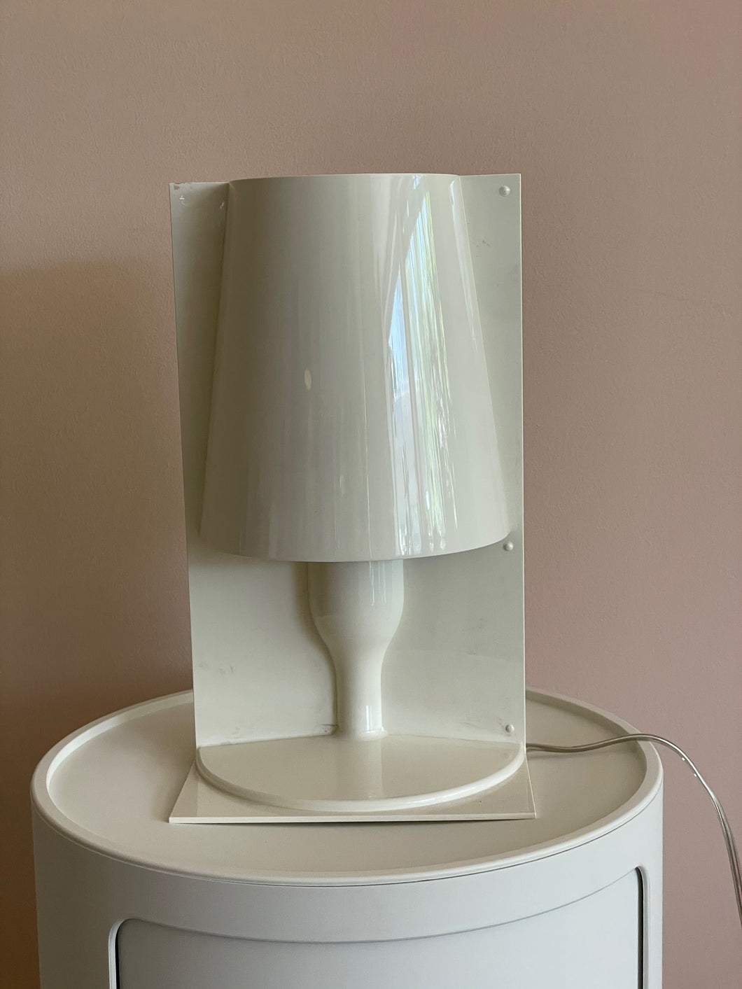 Take White Lamp