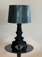 Load image into Gallery viewer, Bourgie Shiny Black Table Lamp
